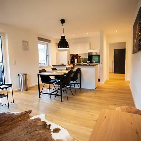 Q-Stall Apartments, Apartment Q4 شقة