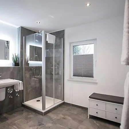 Q-Stall Apartments, Apartment Q4 شقة